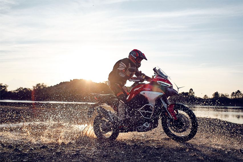 2021 Ducati Multistrada V4 side