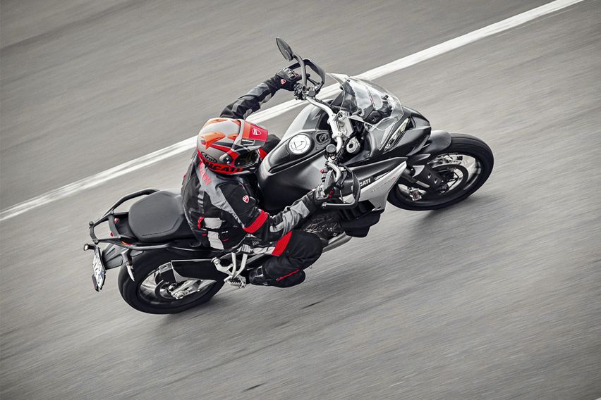 2021 Ducati Multistrada V4 top