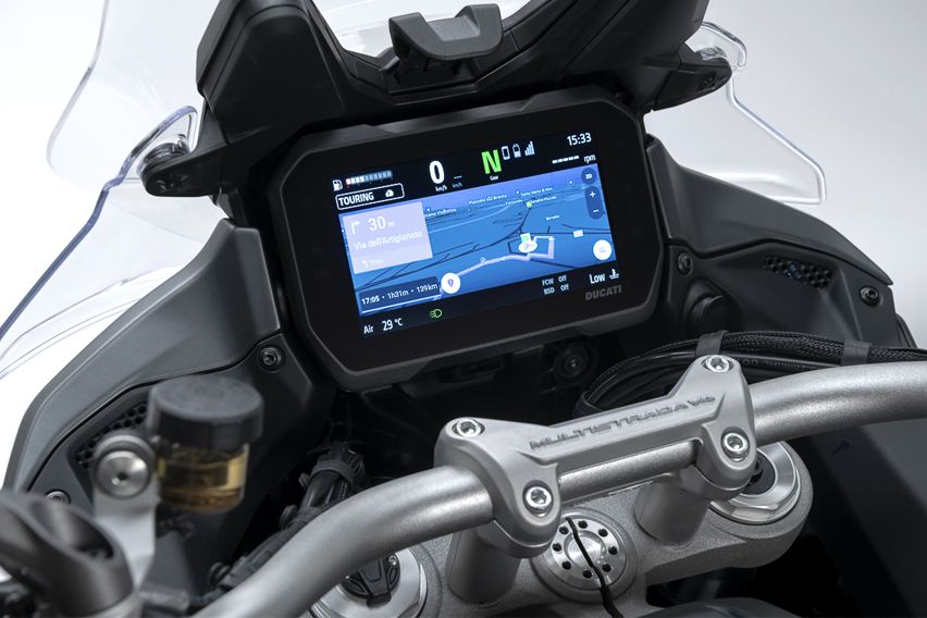 2021 Ducati Multistrada V4 LCD display