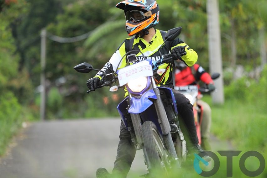 Test Ride Yamaha WR 155 R