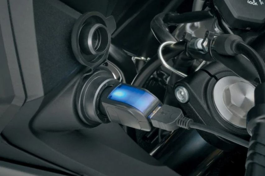 2021 Suzuki V-Strom 650XT charger