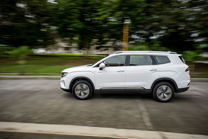 Geely Okavango