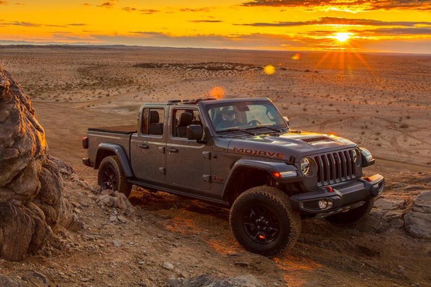 Jeep Gladiator V8 and plug-in hybrid version not confirmed for now