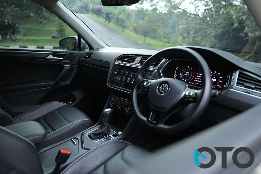 VW Tiguan Allspace interior