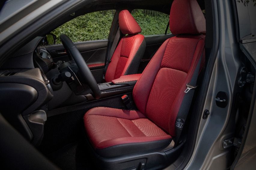 2021-Lexus-IS-300-interior