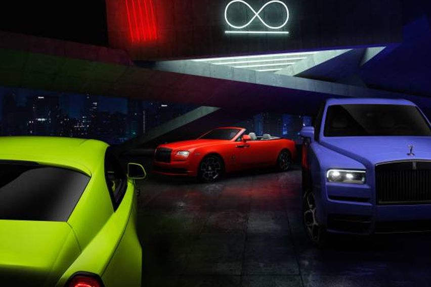 Rolls Royce Black Badge Neon trio