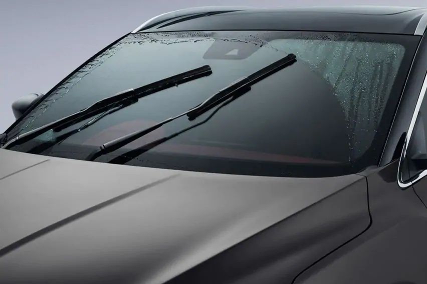 Proton X50 Auto rain-sensing front wipers