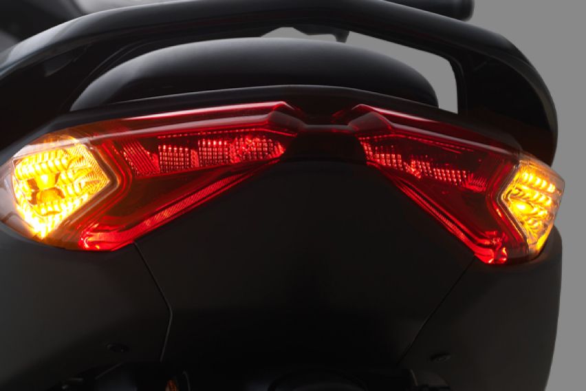 Yamaha NMax tail light