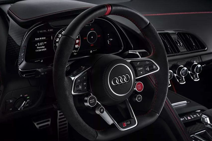Audi R8 Panther Edition inside
