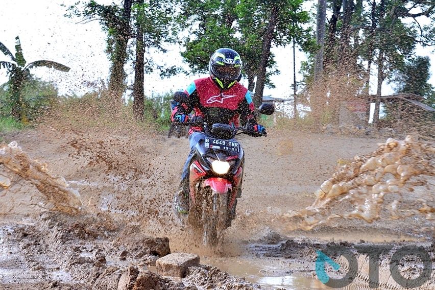 test ride Suzuki Nex Crossover