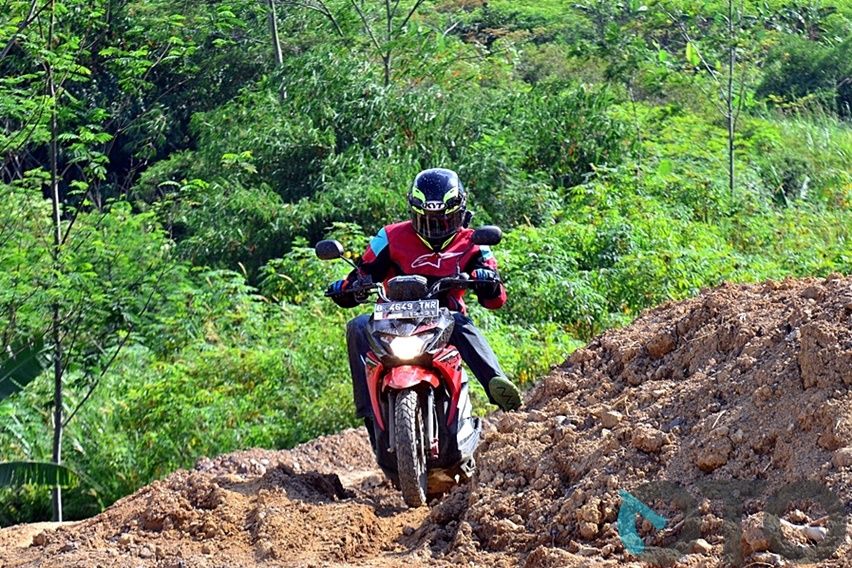 test ride Suzuki Nex Crossover