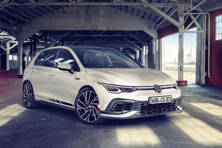 2021 Volkswagen Golf GTI Clubsport front