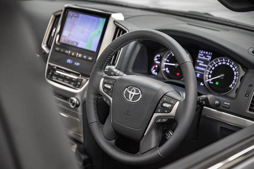 Land Cruiser Sahara Horizon cabin