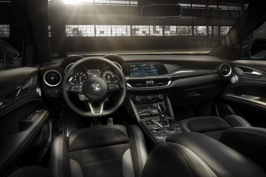 2021 Alfa Romeo Stelvio Veloce Ti interior