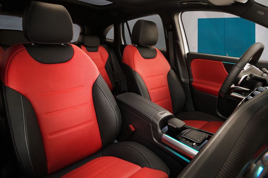2021 Mercedes-Benz GLA seats