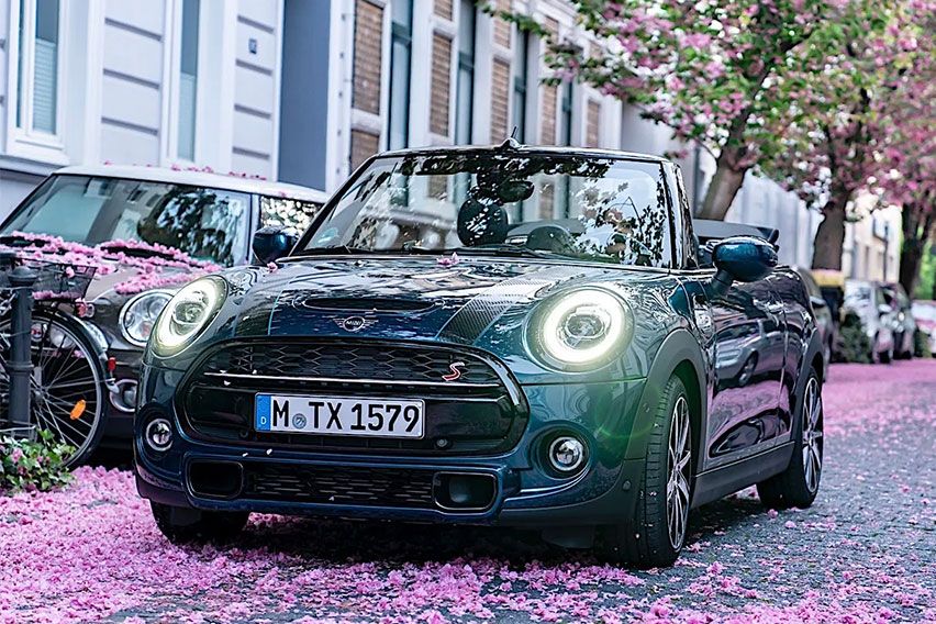 Limited edition 2020 MINI Convertible Sidewalk