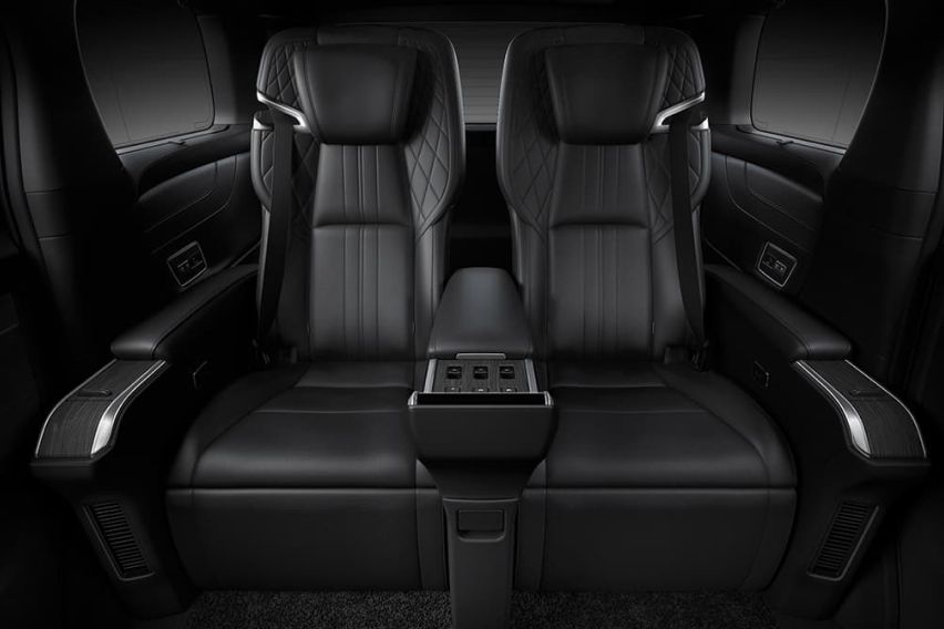 Lexus LM 350 rear seat