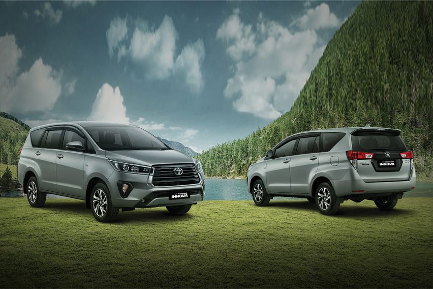 2021 Toyota Innova front and rear