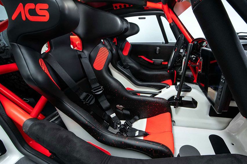 Porsche 911 Safari by Singer