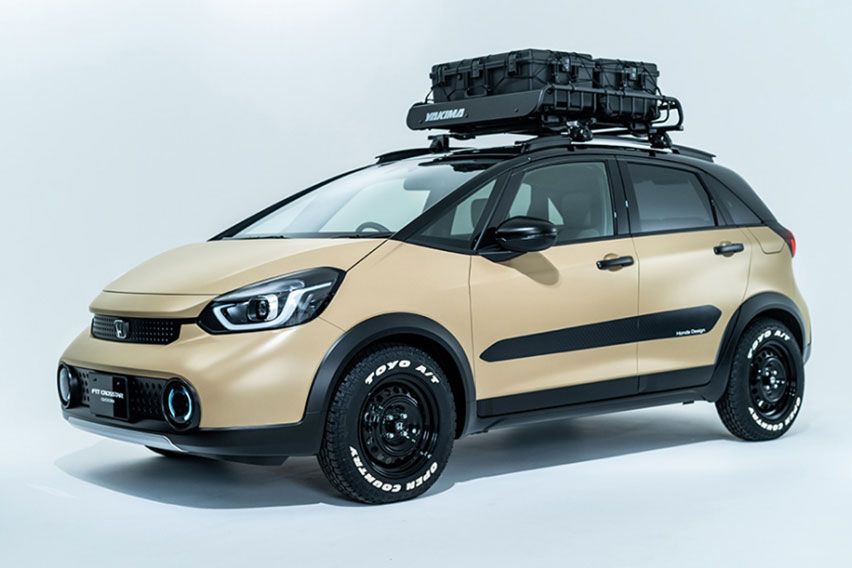 FIT e: HEV CROSSTAR Custom