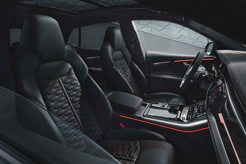 2021 Audi RS Q8 Interior