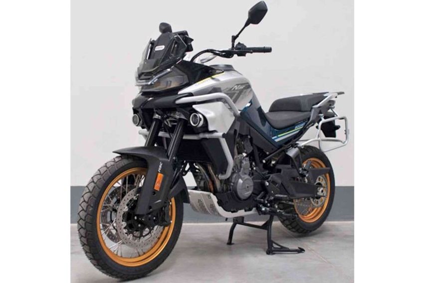CFMoto MT800