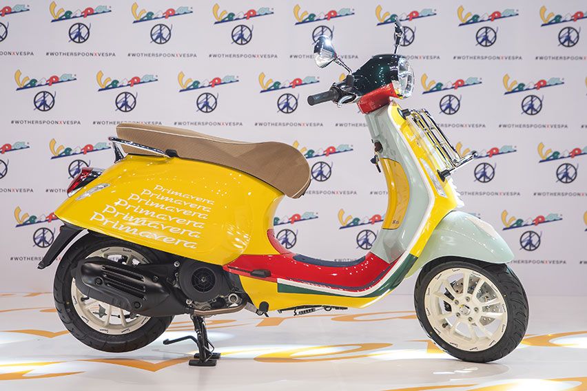 Vespa Primavera Sean Wotherspoon