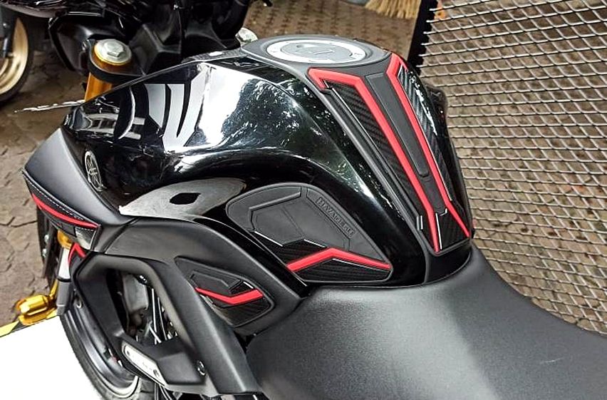 Body protector Hayaidesu Yamaha MT-15