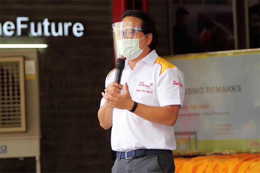 Shell  Mobility Philippines General Manager and Vice President Randy Del Valle