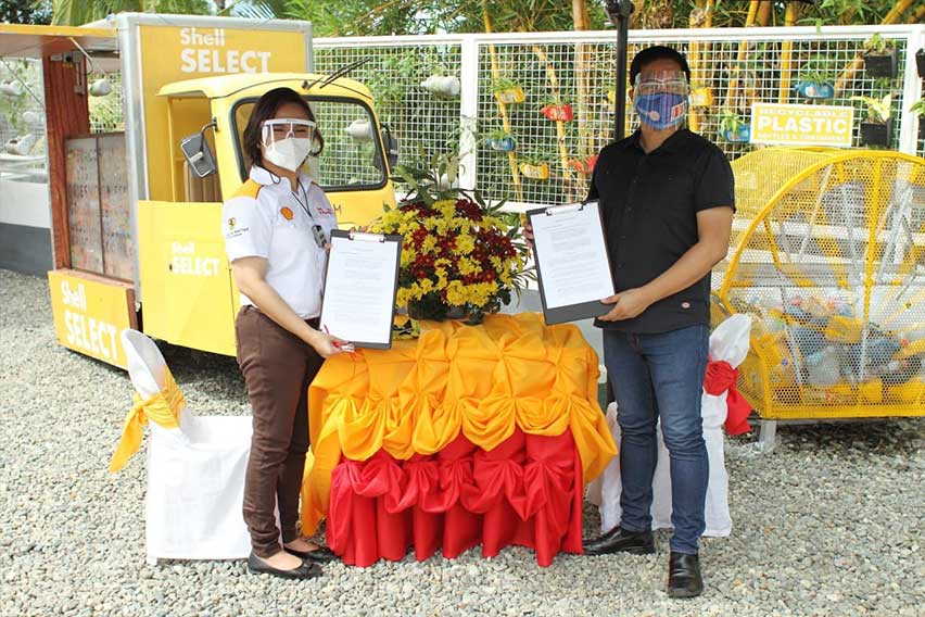 Shell Retailer Joyce Vistan Leonardo and Green Antz CEO Engr. Rommel Benig