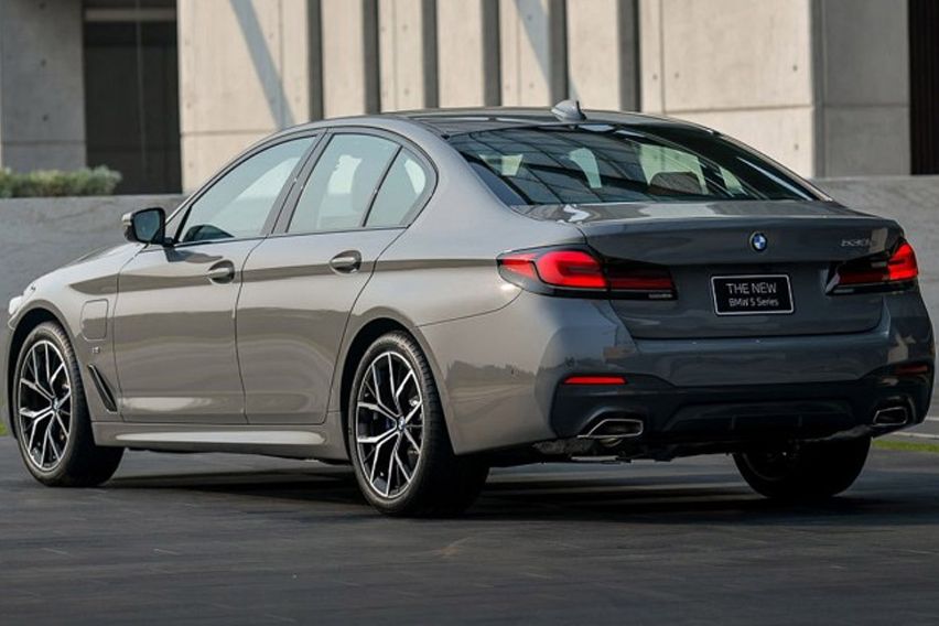 BMW 5 Series SUV design