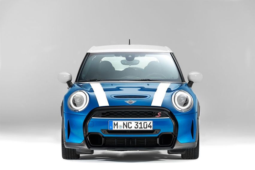 2021 MINI 3-Door front