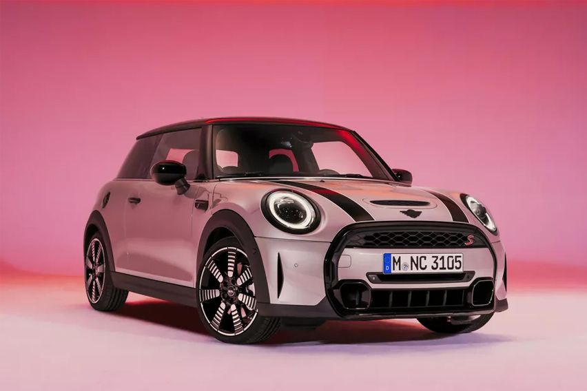 2021 MINI 3-Door front