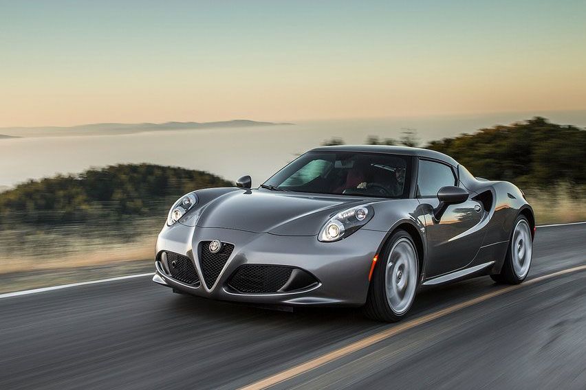 Alfa Romeo 4C Coupe 2015