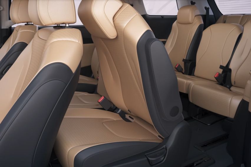 Kia  Carnival seats