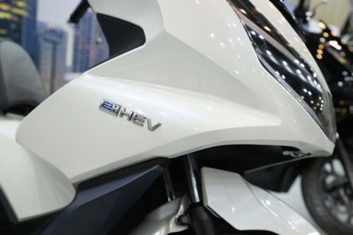 Setop Dijual, AHM Jamin Suku Cadang Honda PCX e:HEV Hybrid hingga 10 Tahun