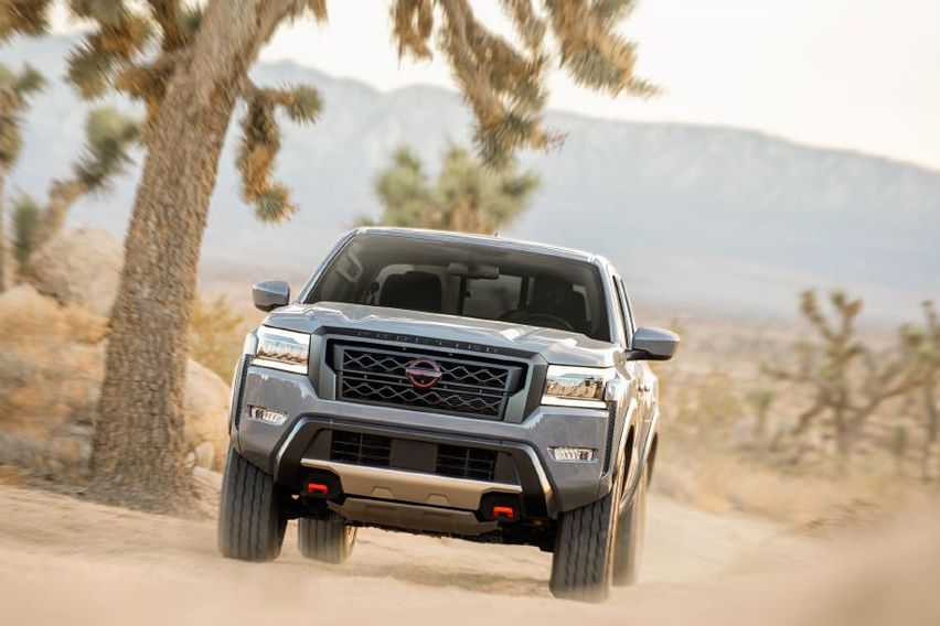 2022 Nissan Frontier front