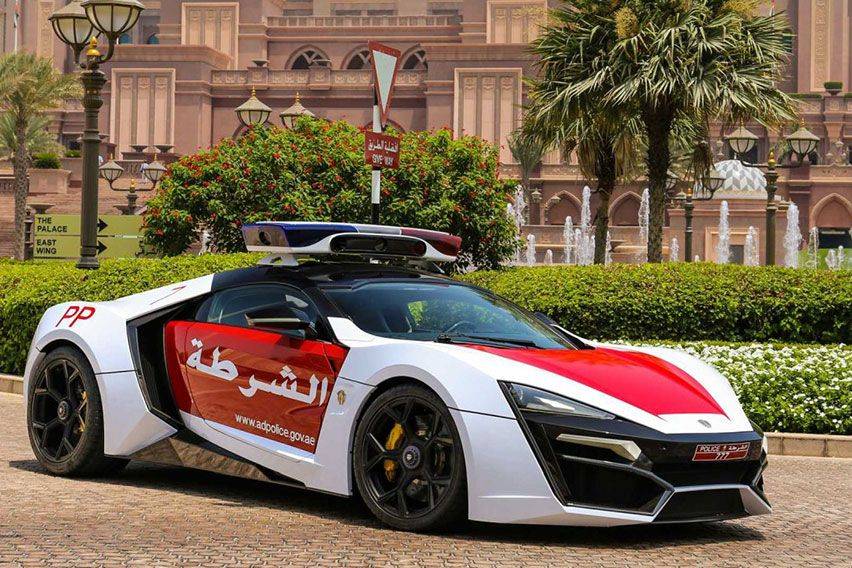 11 Supercar Keren Yang Digunakan Polisi Dunia, Indonesia Pakai Apa?