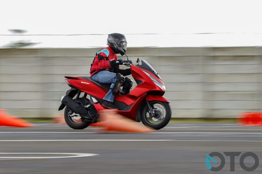 First ride All new Honda PCX 160