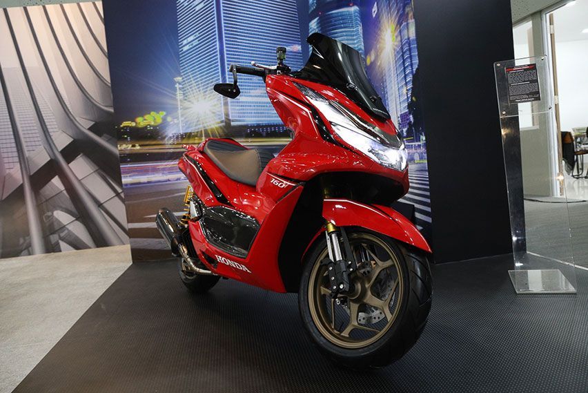 Referensi Modifikasi Honda PCX 160 2021, Gaya Racing dan Luxury