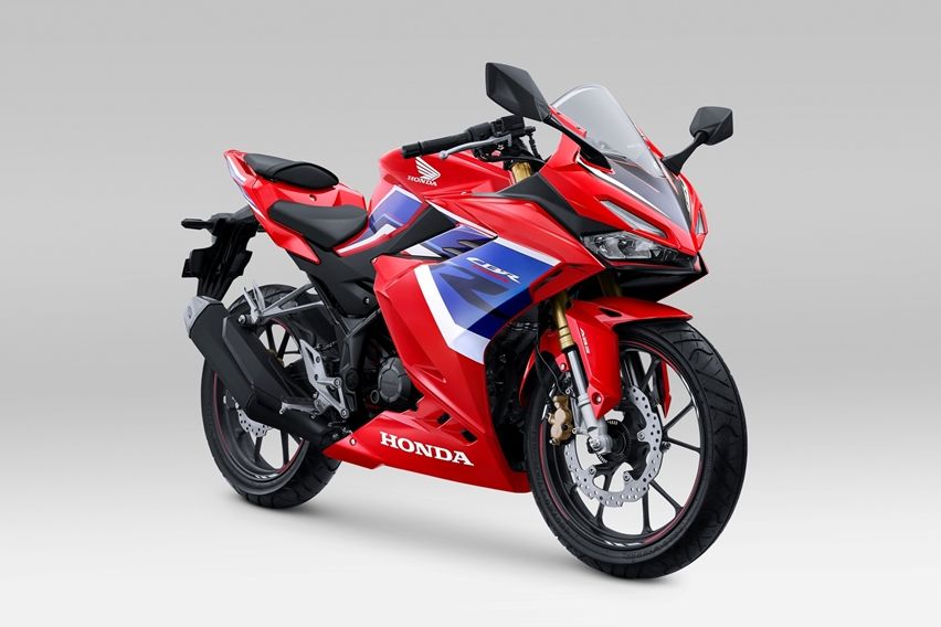 Honda CBR150R tricolor