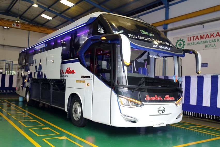 Hino R2260 Smart Safe Bus
