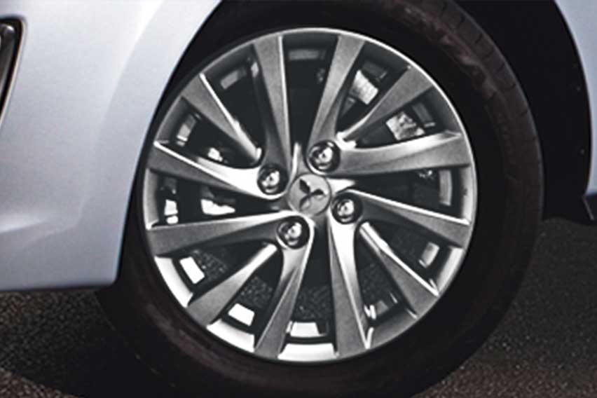 Mitsubishi Mirage G4