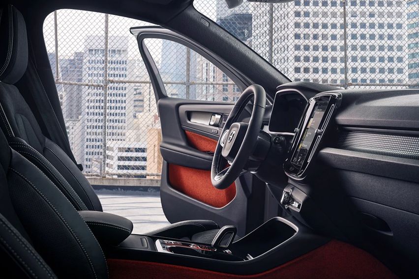 Volvo XC40 Recharge cabin