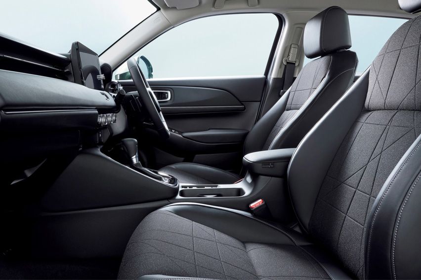 2021 Honda HR-V hybrid seats
