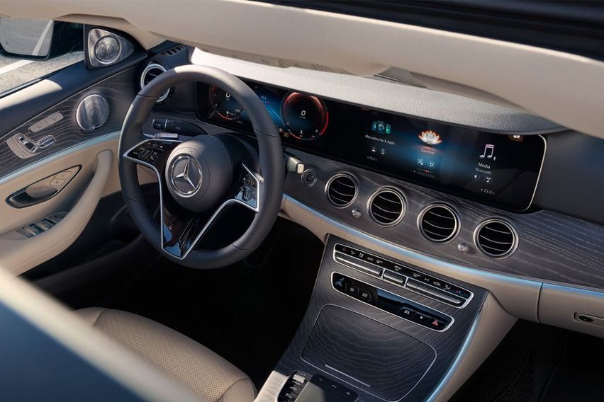 Mercedes-Benz E-Class facelift cabin