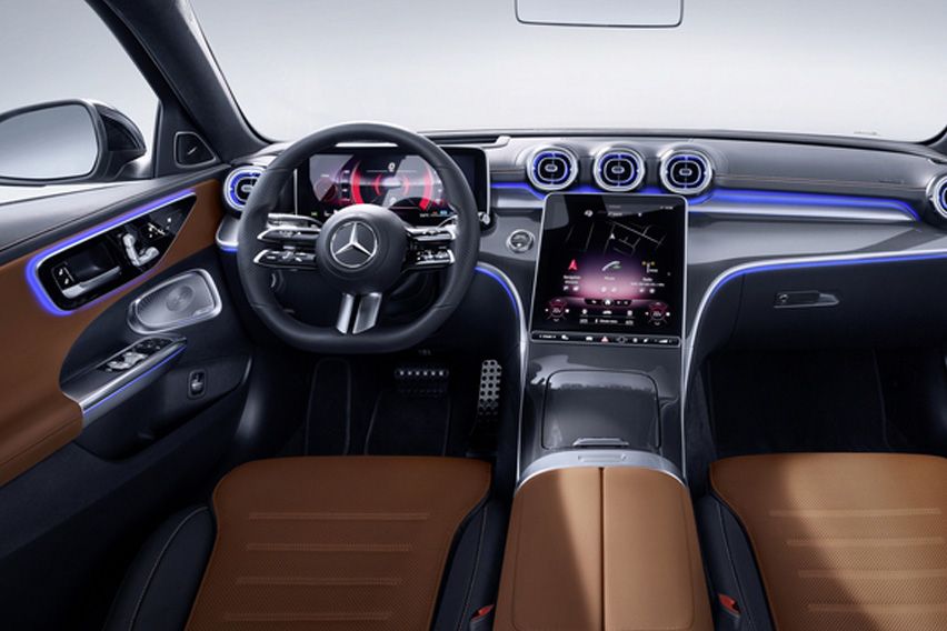 2021 Mercedes-Benz C-Class cabin