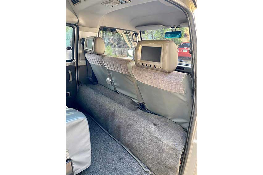 Mitsubishi L300 Versa Van Interior