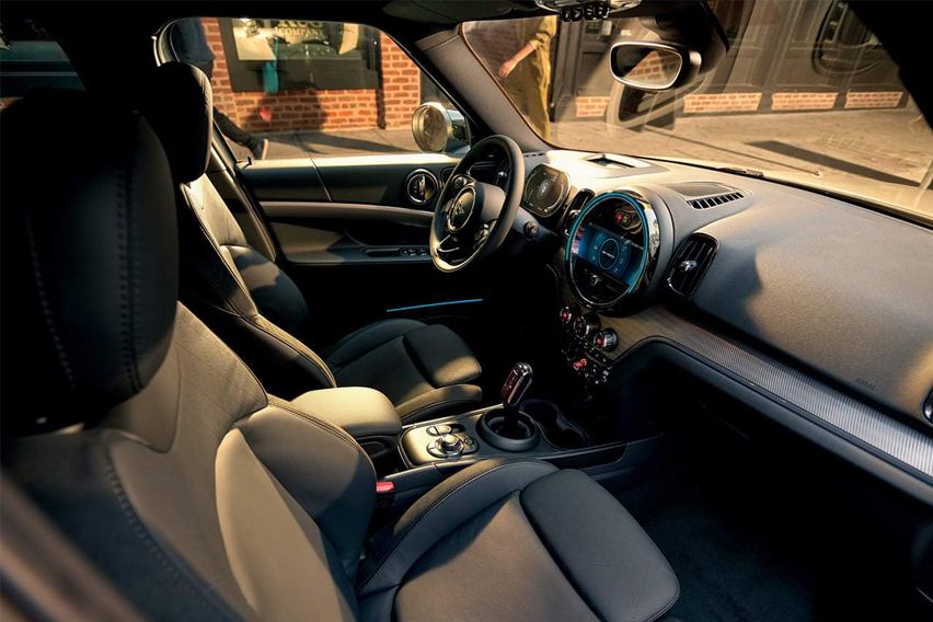 2021 Mini Countryman cabin