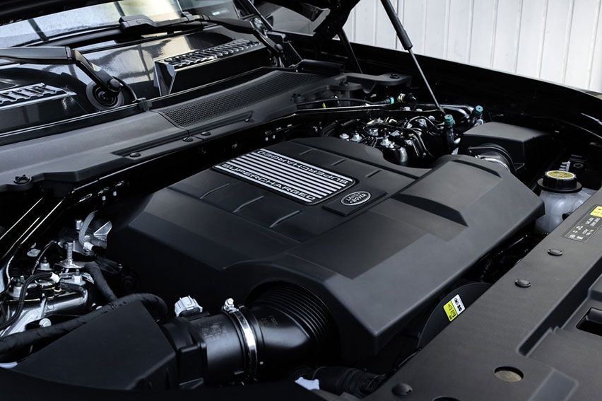 Land Rover Defender V8 2022